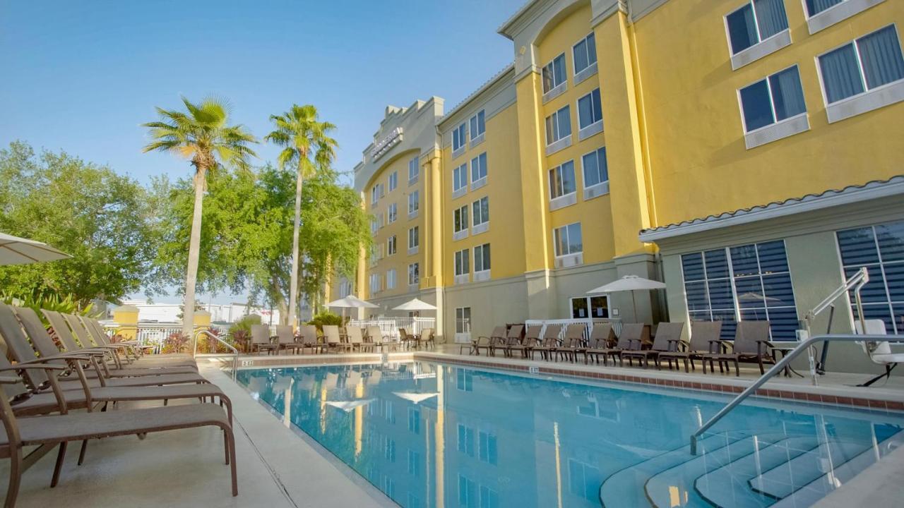 Galleria Palms Orlando - Free Theme Park Shuttles Four Corners Exterior foto